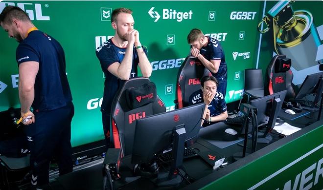 一名稳健的 一名稳健的